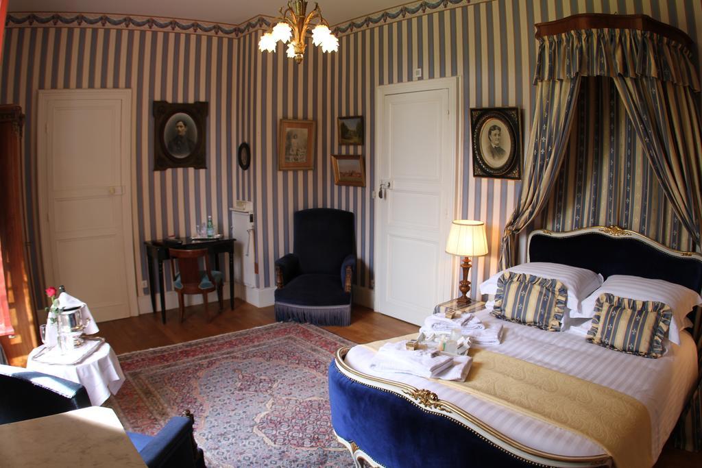 Chateau Du Breuil Bed & Breakfast Gevrolles Cameră foto